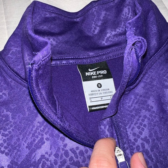 Nike Pro Zip Up - Picture 4 of 5